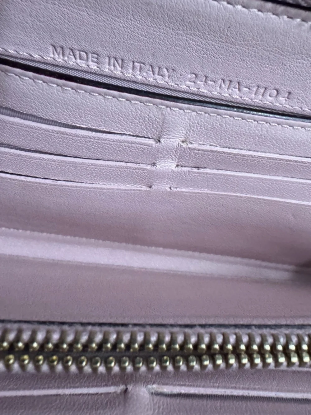 Dior zippy wallet